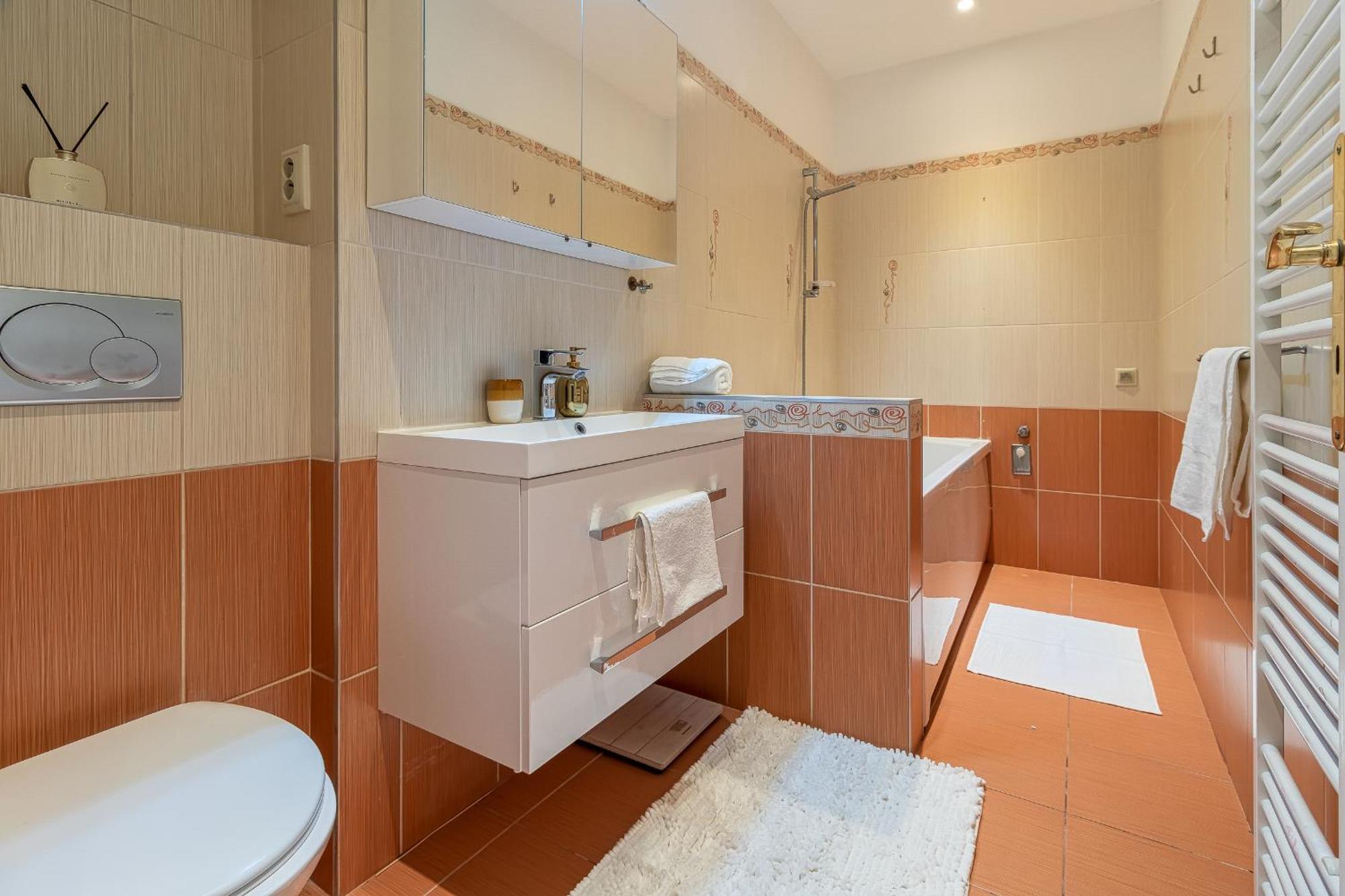 Trendy Apartment In Central Bratislava Exterior foto