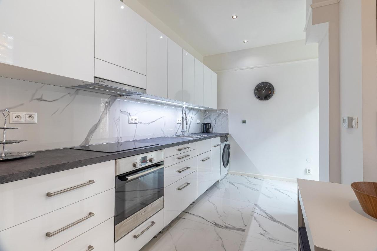Trendy Apartment In Central Bratislava Exterior foto